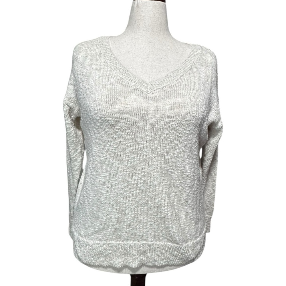 American Eagle White and Sparkly Gold Thread Sweater Size Medium